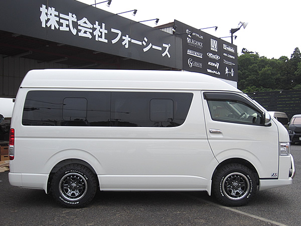デモカー】4型ハイエース 2800DT 4WD ナローハイルーフ特装車 デモカー】4型ハイエース 2800DT 4WD ナローハイルーフ特装車